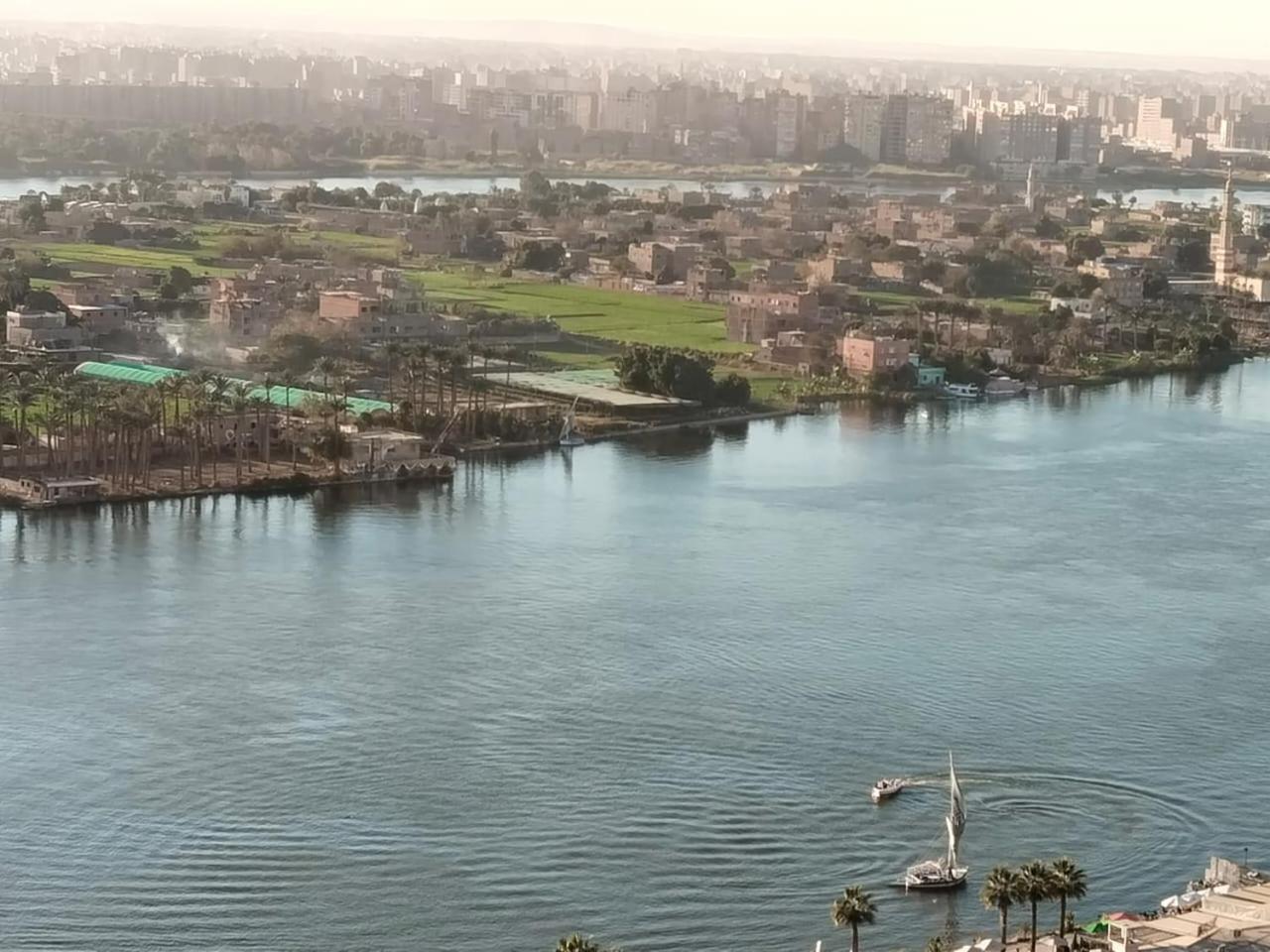 Apartment راقية مطلة علي كورنيش النيل المعادي - عوائل فقط