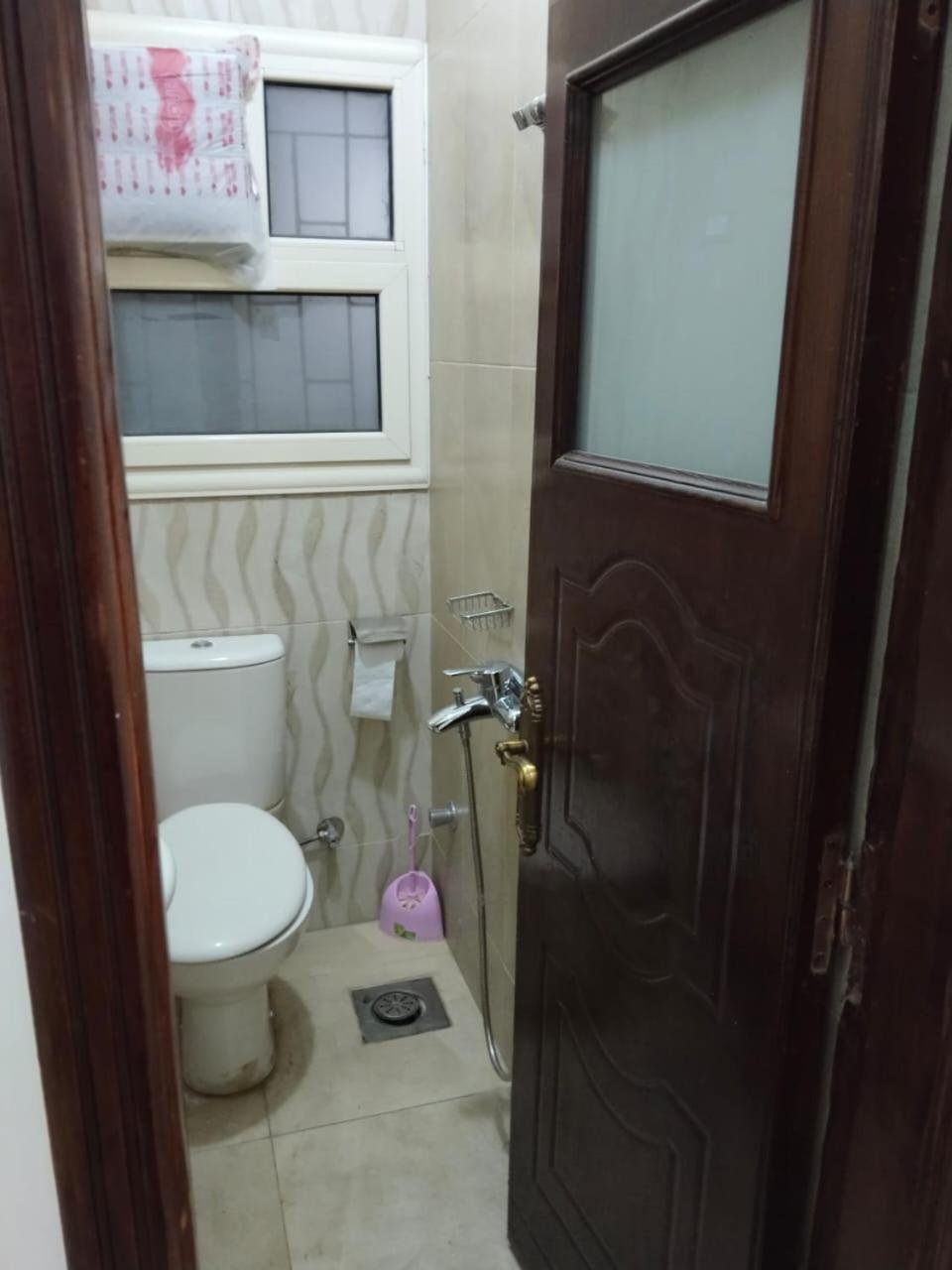 Apartment راقية مطلة علي كورنيش النيل المعادي - عوائل فقط