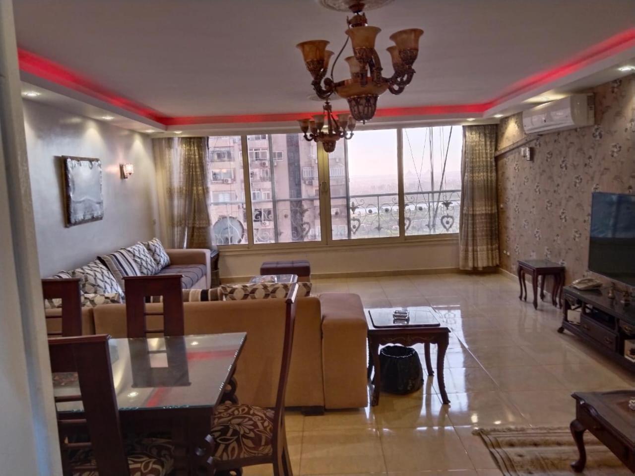 راقية مطلة علي كورنيش النيل المعادي - عوائل فقط * Cairo